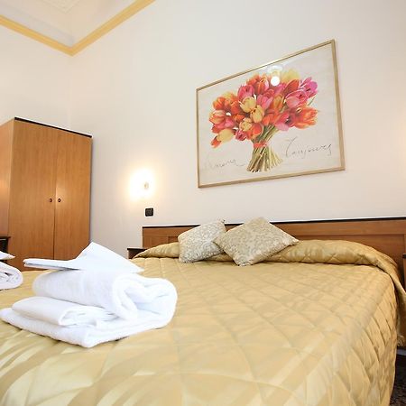 Hotel Casa Del Lago Floransa Dış mekan fotoğraf