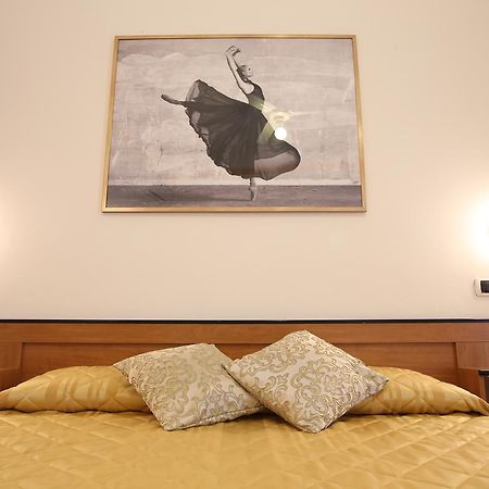 Hotel Casa Del Lago Floransa Dış mekan fotoğraf