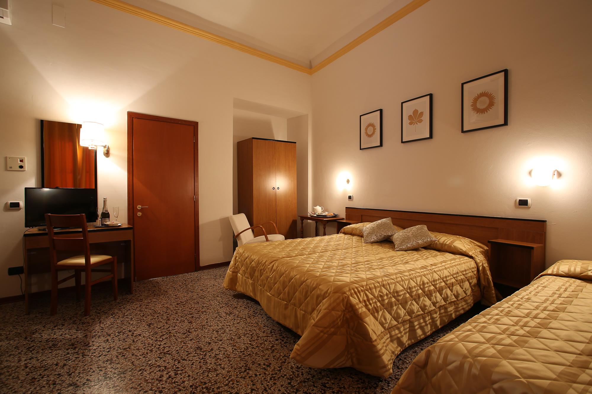 Hotel Casa Del Lago Floransa Dış mekan fotoğraf
