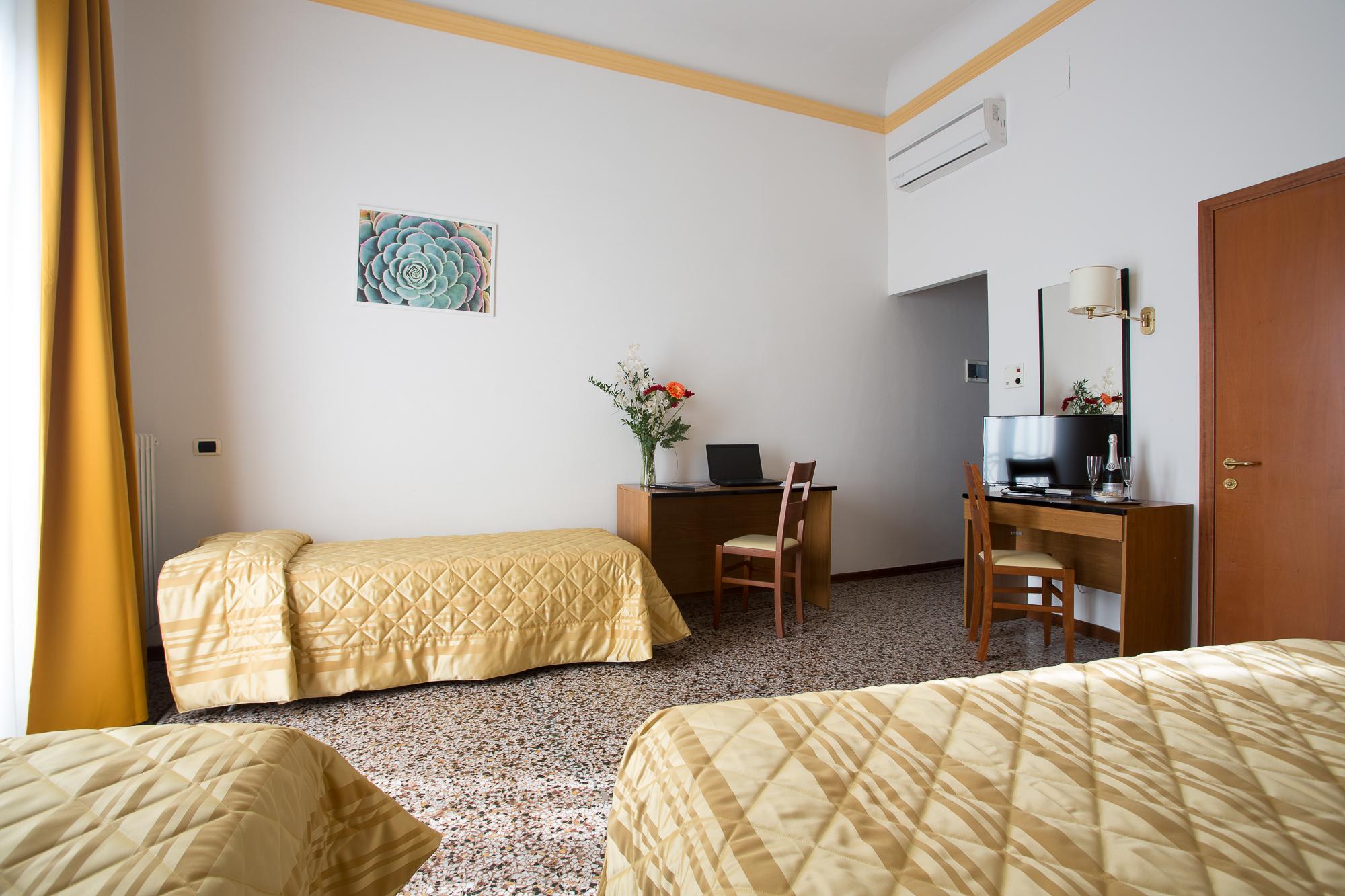 Hotel Casa Del Lago Floransa Dış mekan fotoğraf