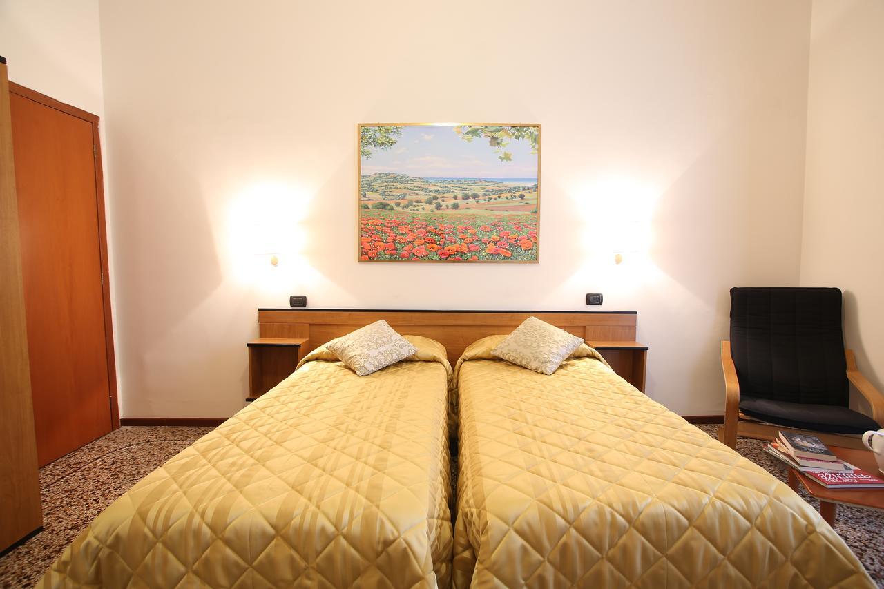 Hotel Casa Del Lago Floransa Dış mekan fotoğraf