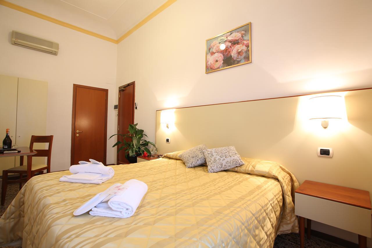 Hotel Casa Del Lago Floransa Dış mekan fotoğraf