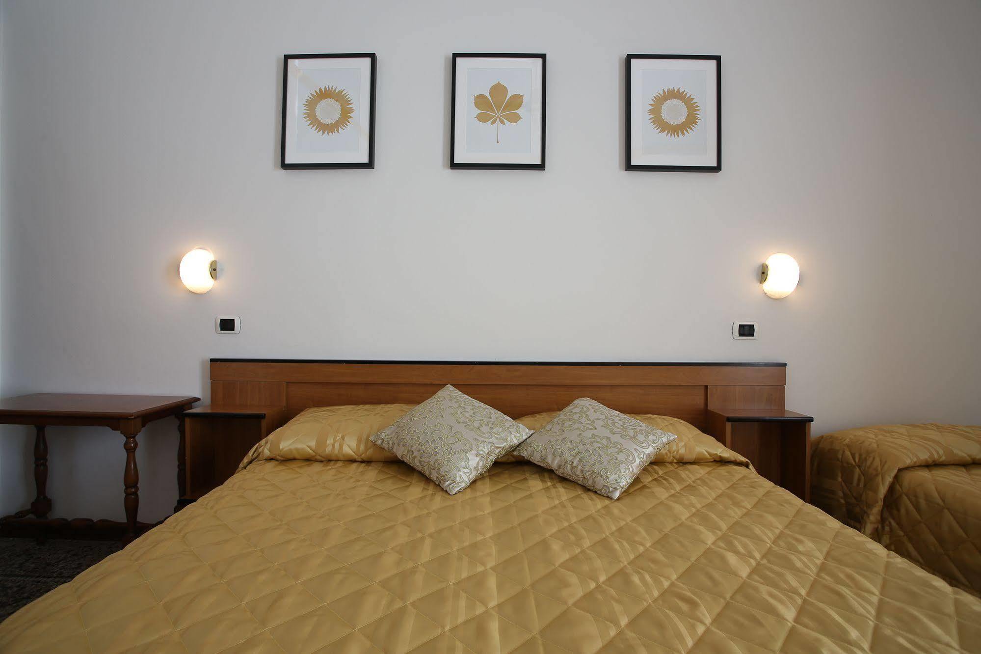 Hotel Casa Del Lago Floransa Dış mekan fotoğraf